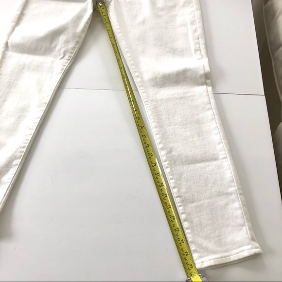 Levi’s Women’s 711 Skinny in white-NWT - Picture 6 of 9
